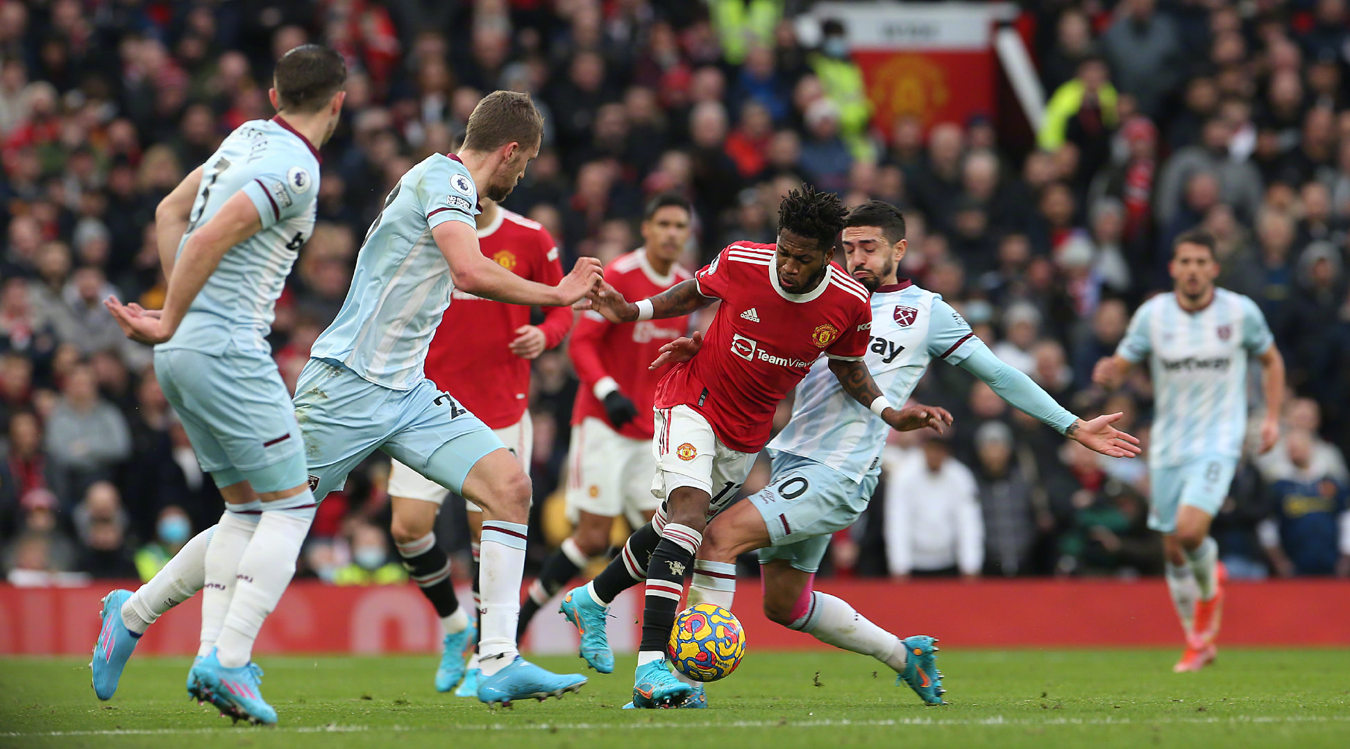 队举行面对 队举行面对